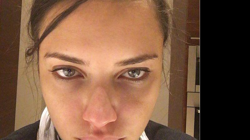 Adriana Lima posa sem make e desabafa no Instagram - Foto: Reprodução/ Instagram