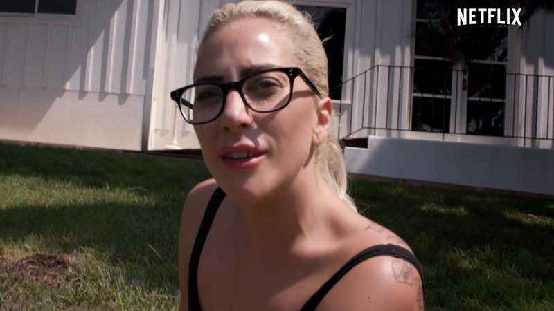 Lady Gaga mostrará luta contra fibromialgia no documentário Gaga: Five Foot Two - Foto: Netflix