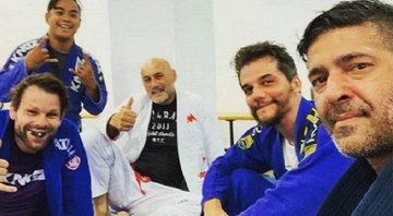 Wagner Moura surge em foto rara treinando jiu-jitsu em Los Angeles - Foto: Reprodução/Instagram